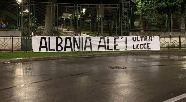 ALBANIA-ALE-ULTRA-LECCE